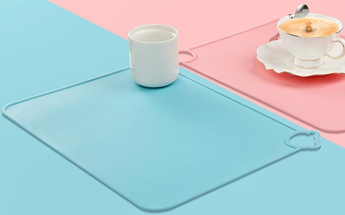 硅胶桌垫和PVC桌垫有什么区别