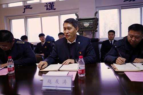 http://news.dlmu.edu.cn/__local/0/F6/1E/F9E1927DB03778F3D87AE93F563_BF1F0195_5E84C.jpg